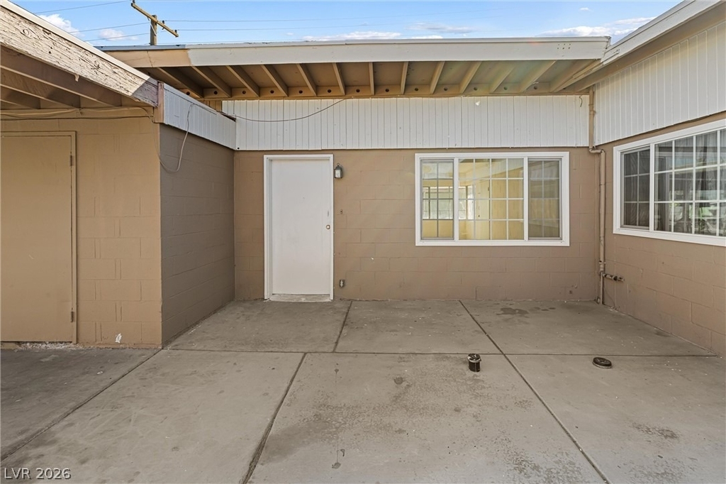 2204 S 15th Street - Photo 3