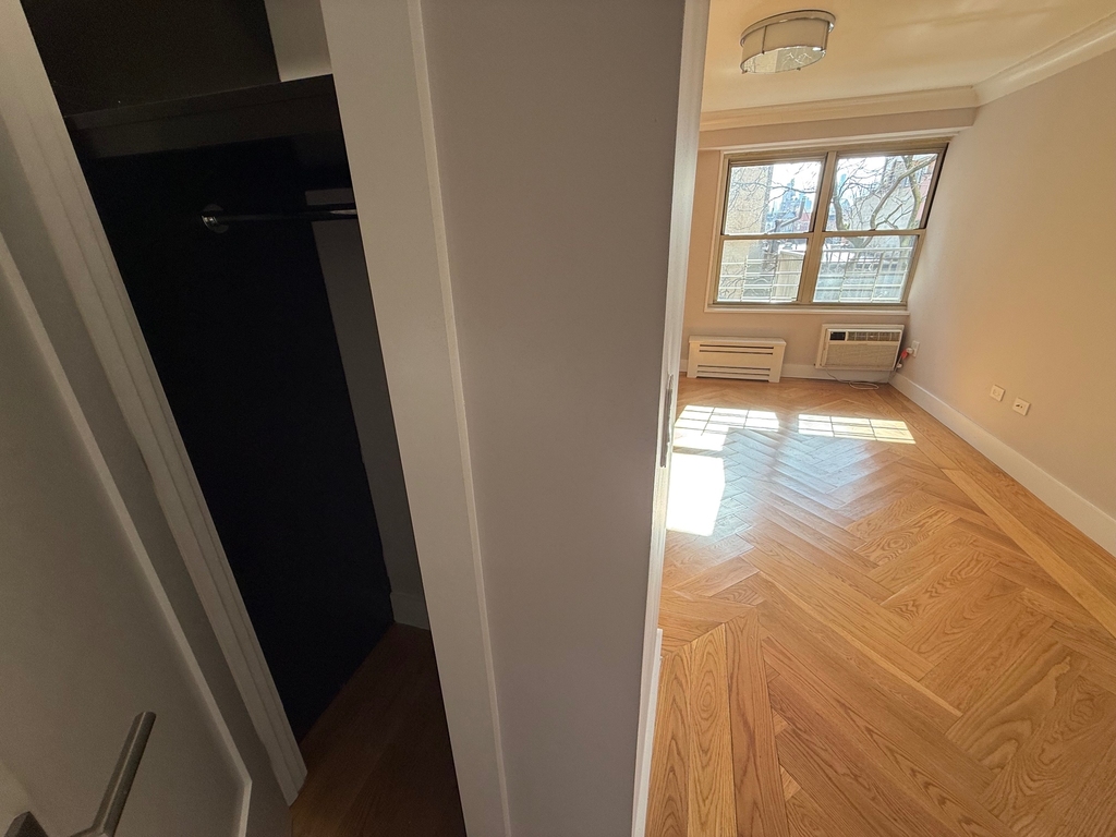 50 West 93rd Street - Photo 6