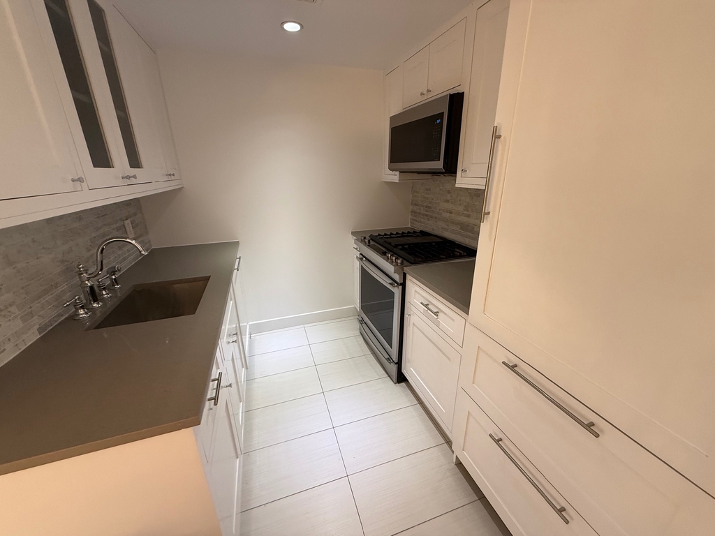 50 West 93rd Street - Photo 4