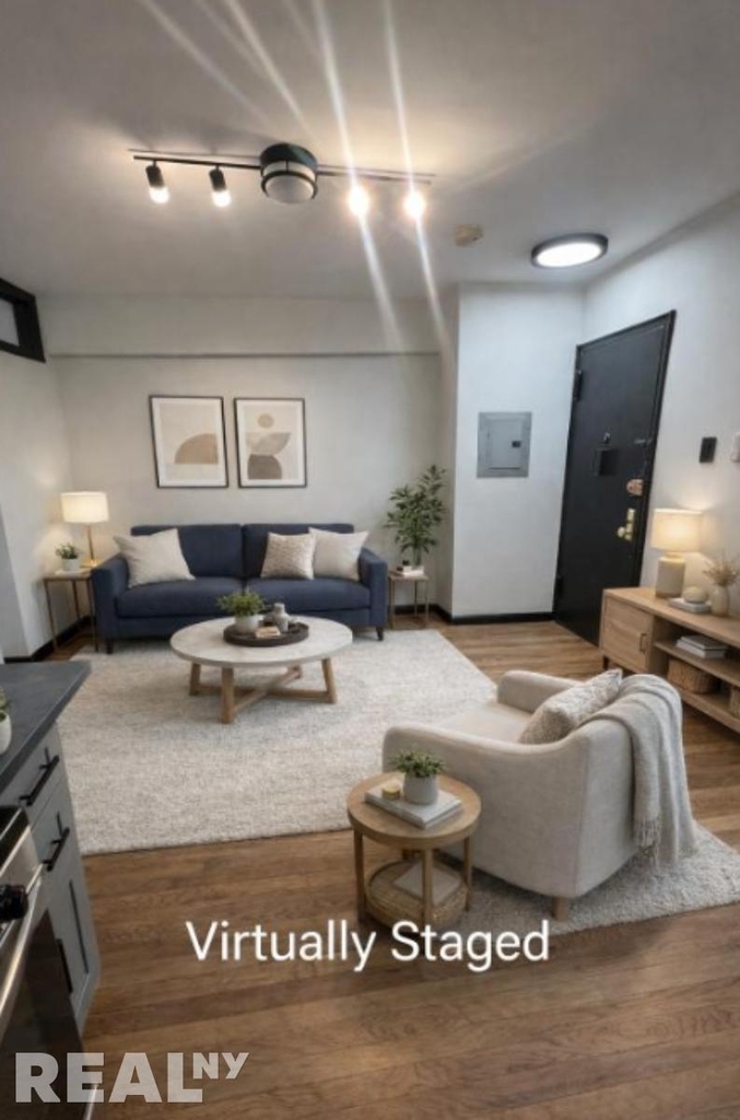 East 58th Street - Photo 3