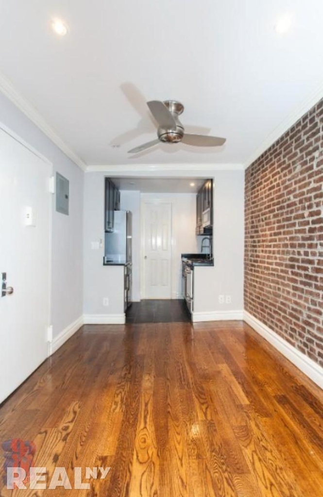 West 53rd Street - Photo 4