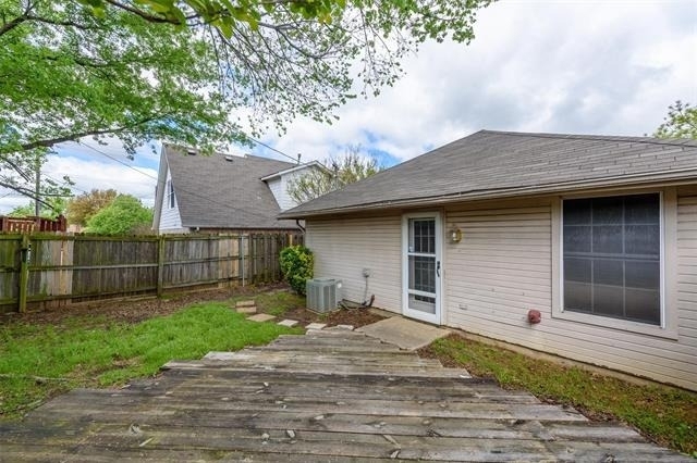 1902 Lee Drive - Photo 23