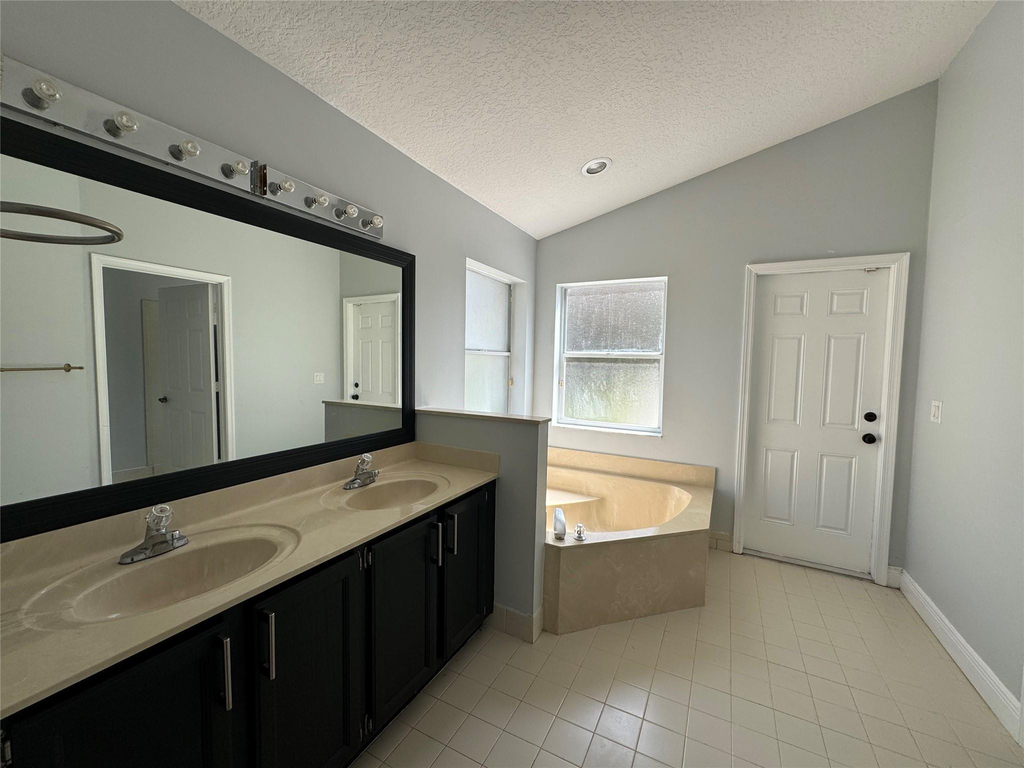 12146 Orange Boulevard - Photo 5