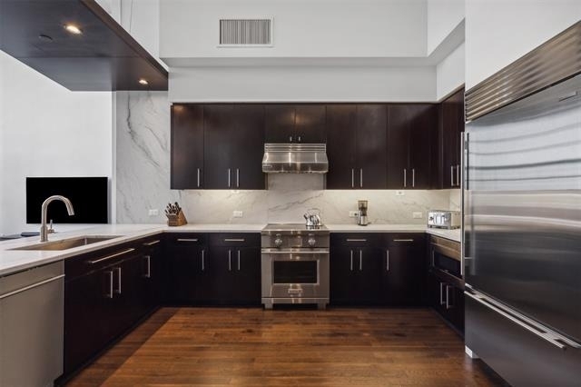 2600 W 7th Street - Photo 3