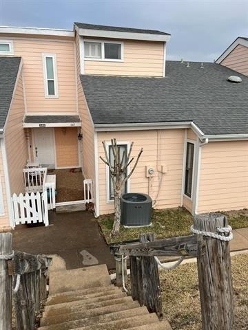 640 Harbor Drive - Photo 0