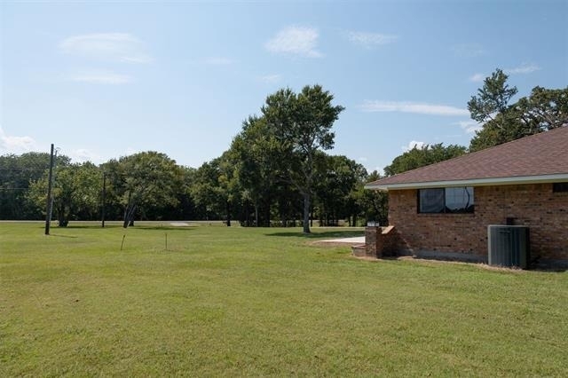 6373 Fm 2101 - Photo 37