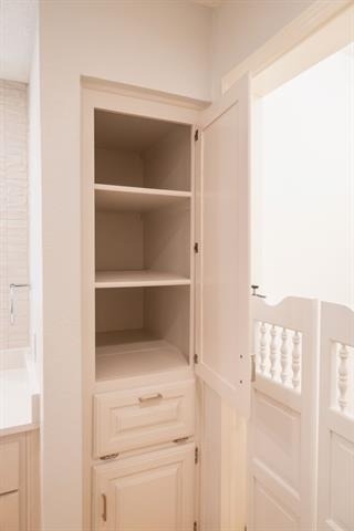 6373 Fm 2101 - Photo 23