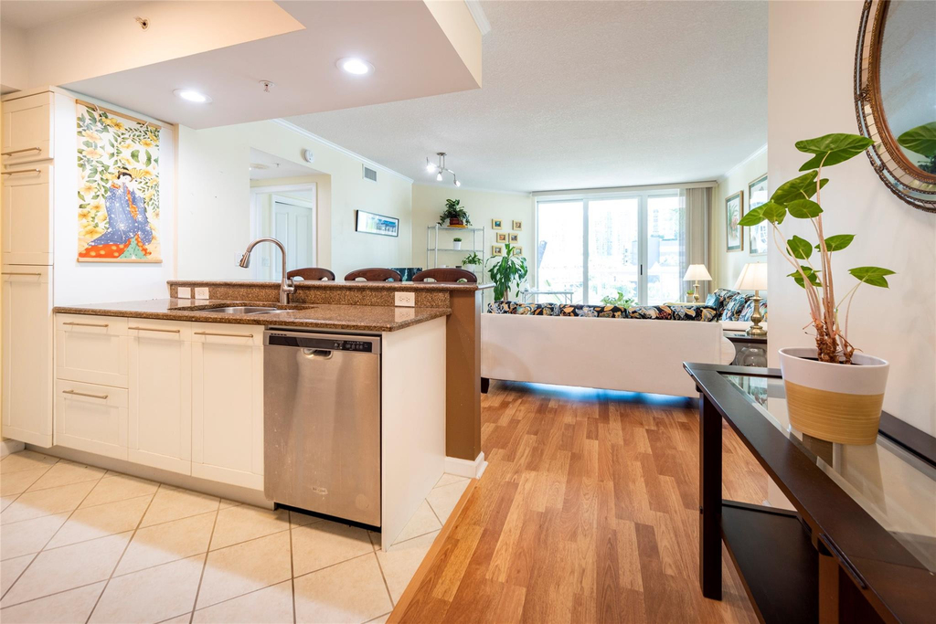 401 Sw 4th Avenue - Photo 5
