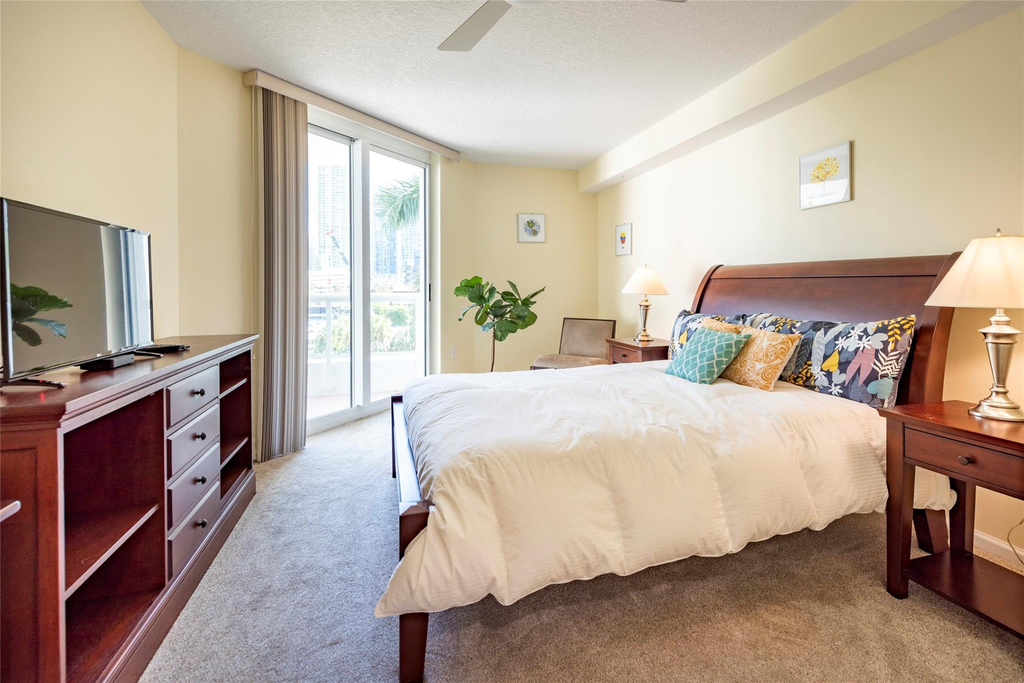 401 Sw 4th Avenue - Photo 10
