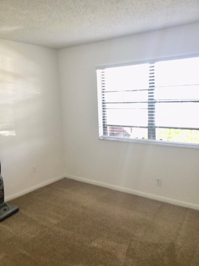 9233 Sw 8th Street - Photo 9
