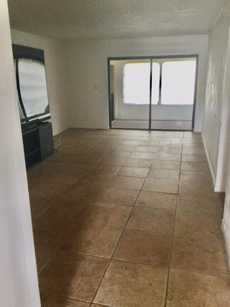 9233 Sw 8th Street - Photo 2