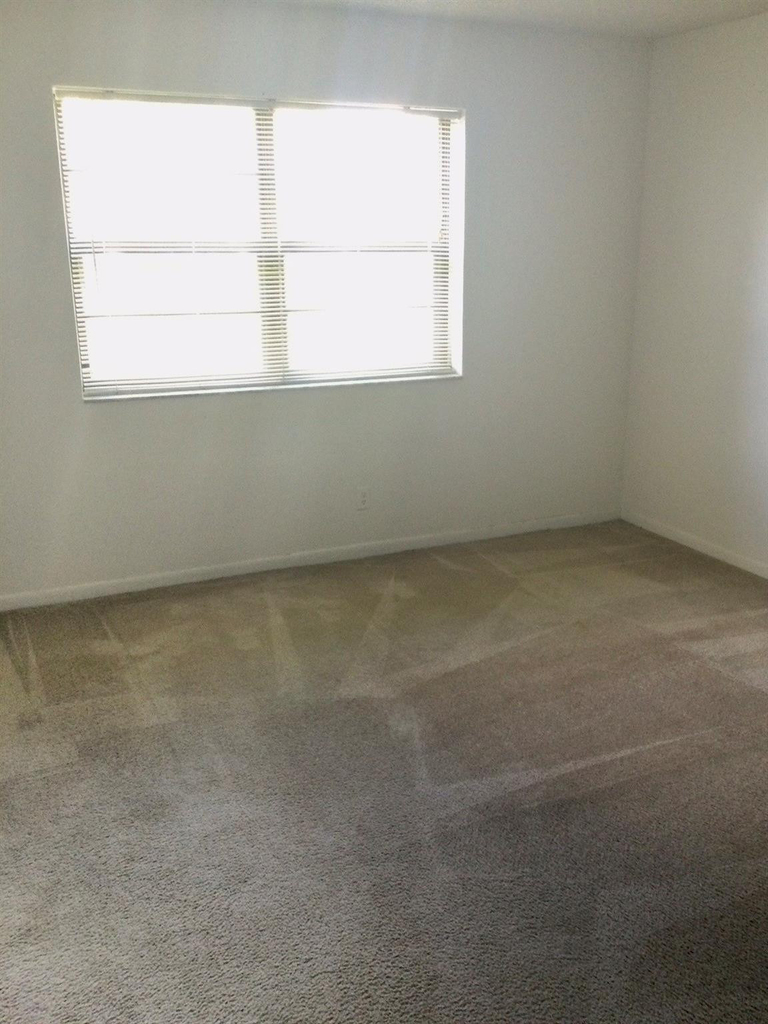9233 Sw 8th Street - Photo 8