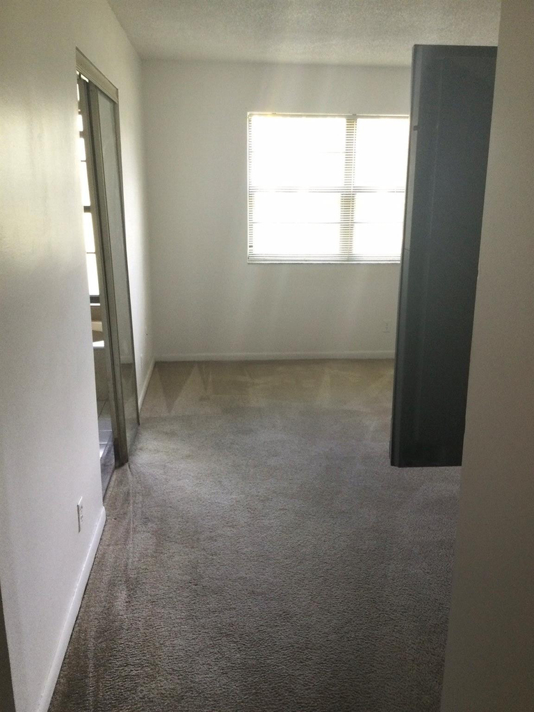 9233 Sw 8th Street - Photo 5