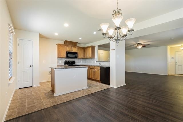 3917 Mantis Street - Photo 3