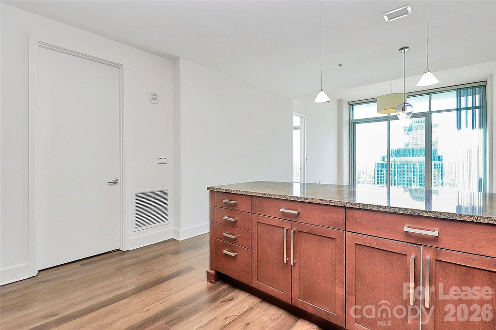 215 Pine Street N - Photo 6