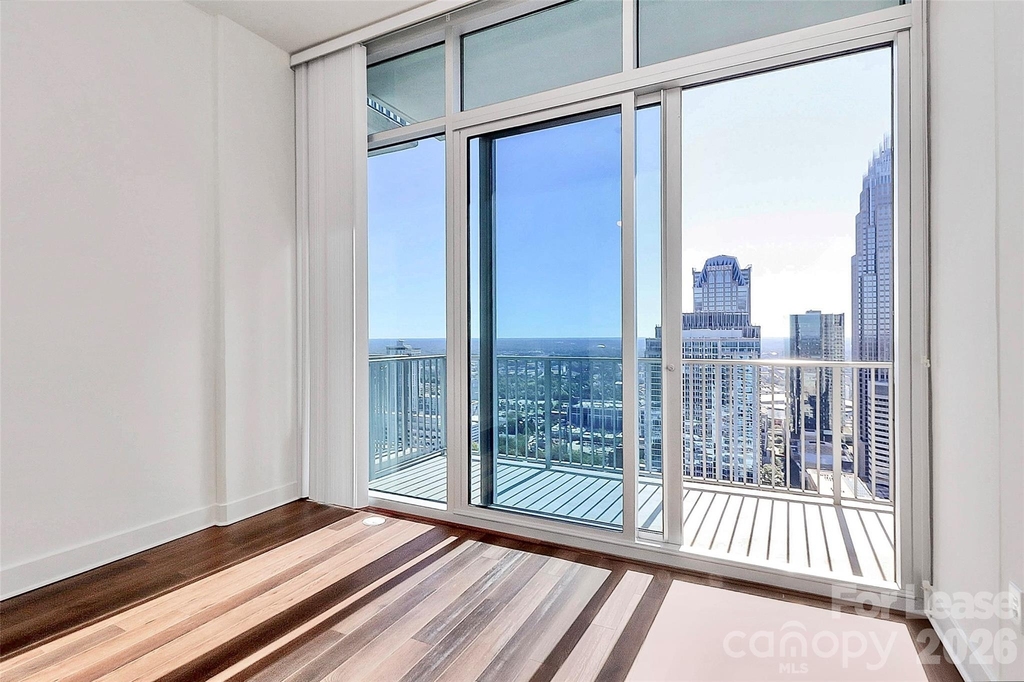 215 Pine Street N - Photo 22