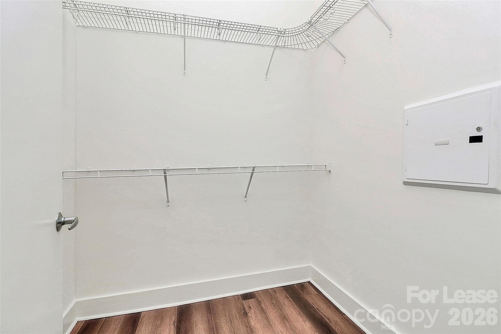 215 Pine Street N - Photo 11