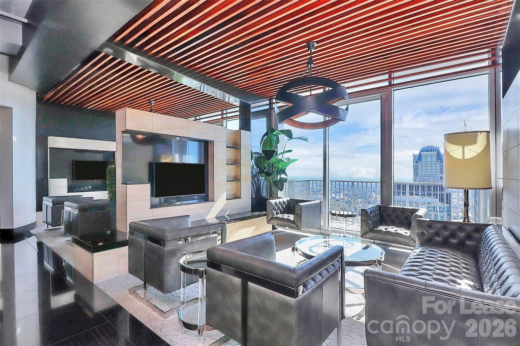 215 Pine Street N - Photo 37