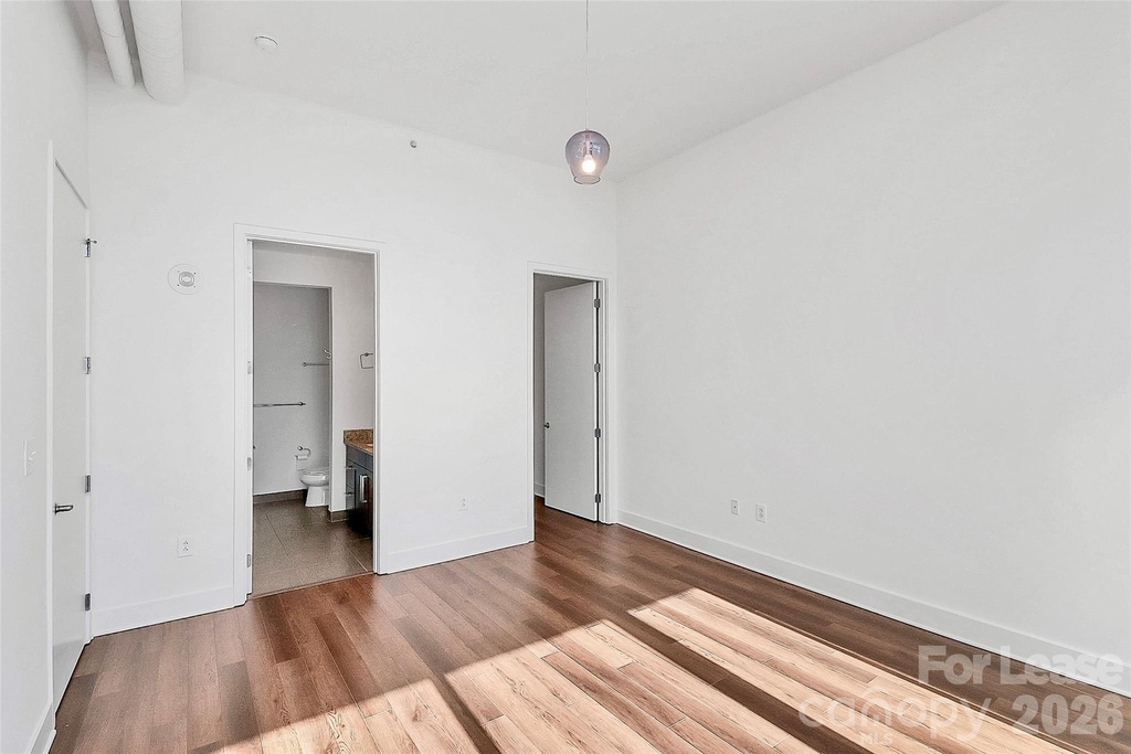 215 Pine Street N - Photo 21