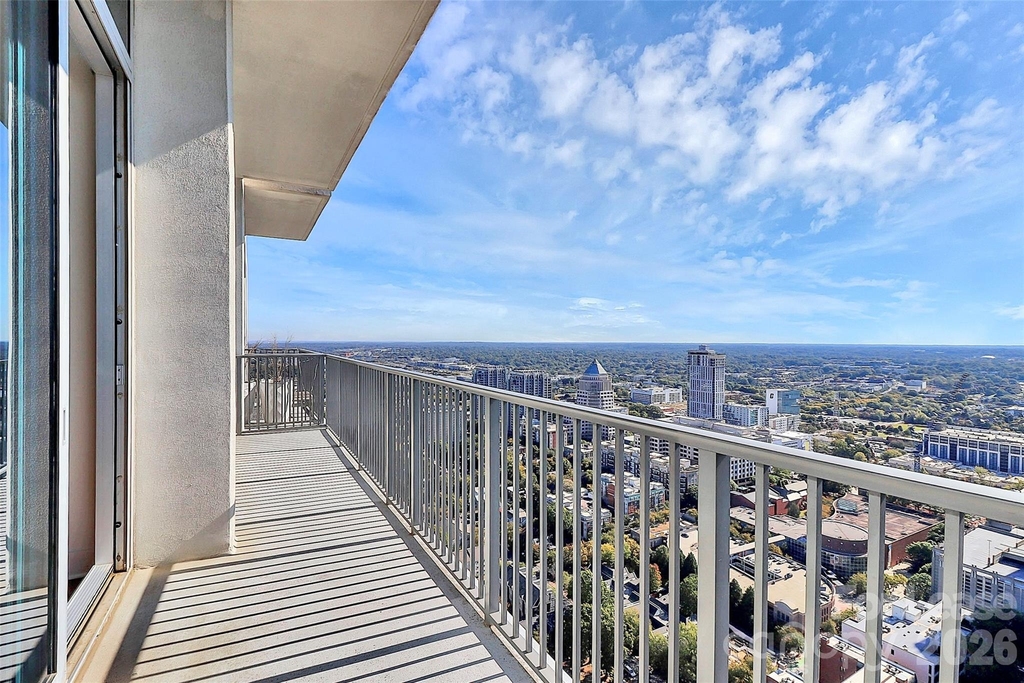 215 Pine Street N - Photo 28