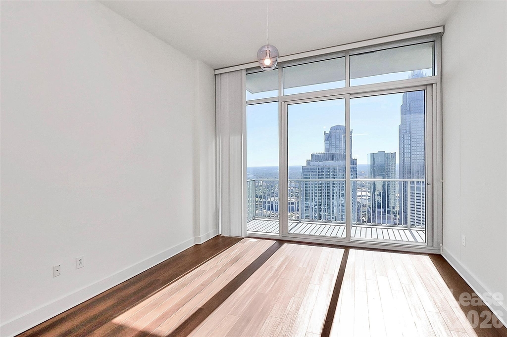 215 Pine Street N - Photo 19