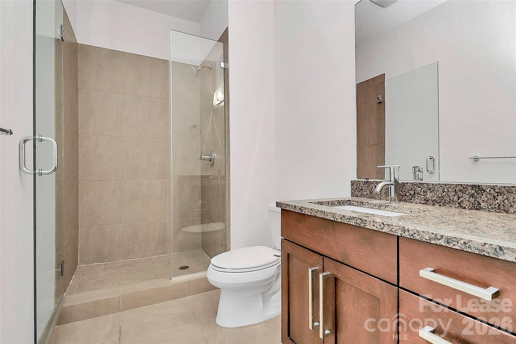 215 Pine Street N - Photo 7