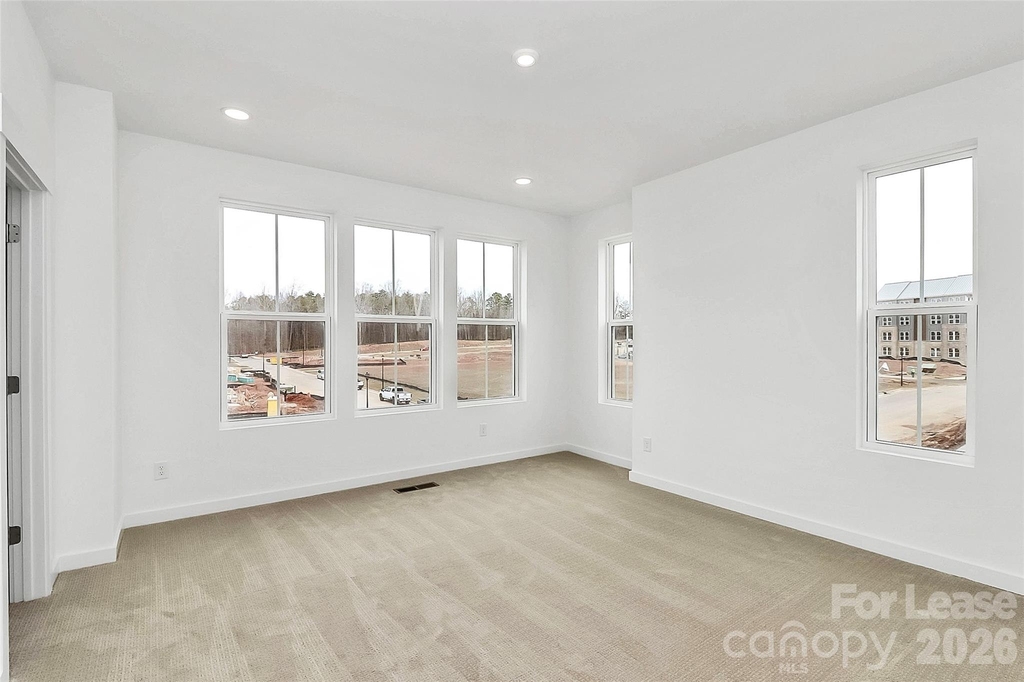 7009 Westrow Avenue - Photo 10
