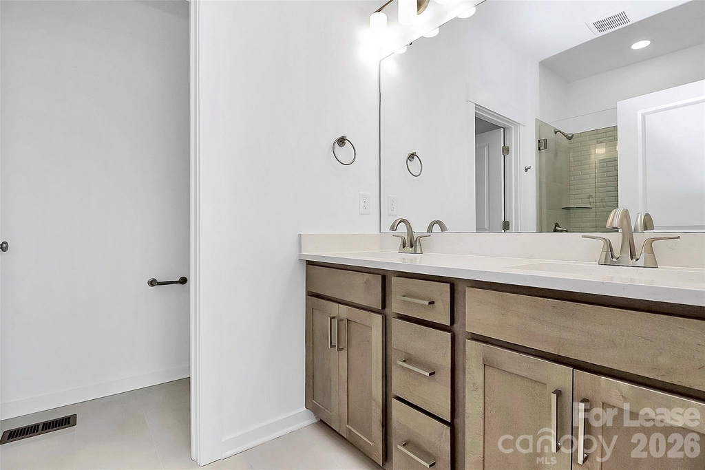 7009 Westrow Avenue - Photo 13