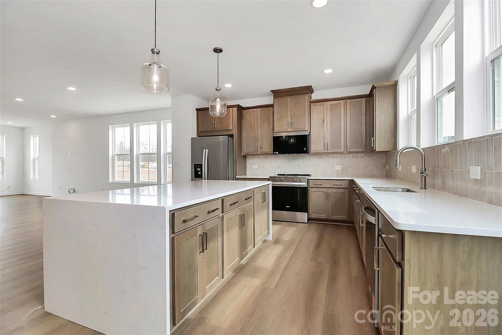 7009 Westrow Avenue - Photo 4