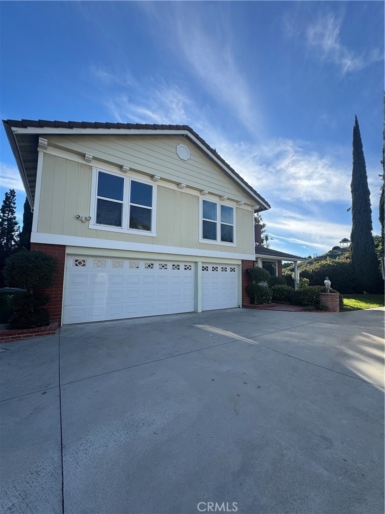 11445 Etiwanda - Photo 1