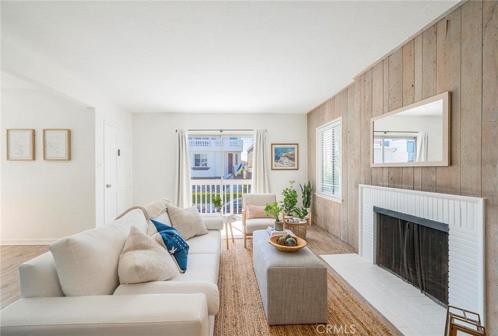 333 28th Street - Photo 1