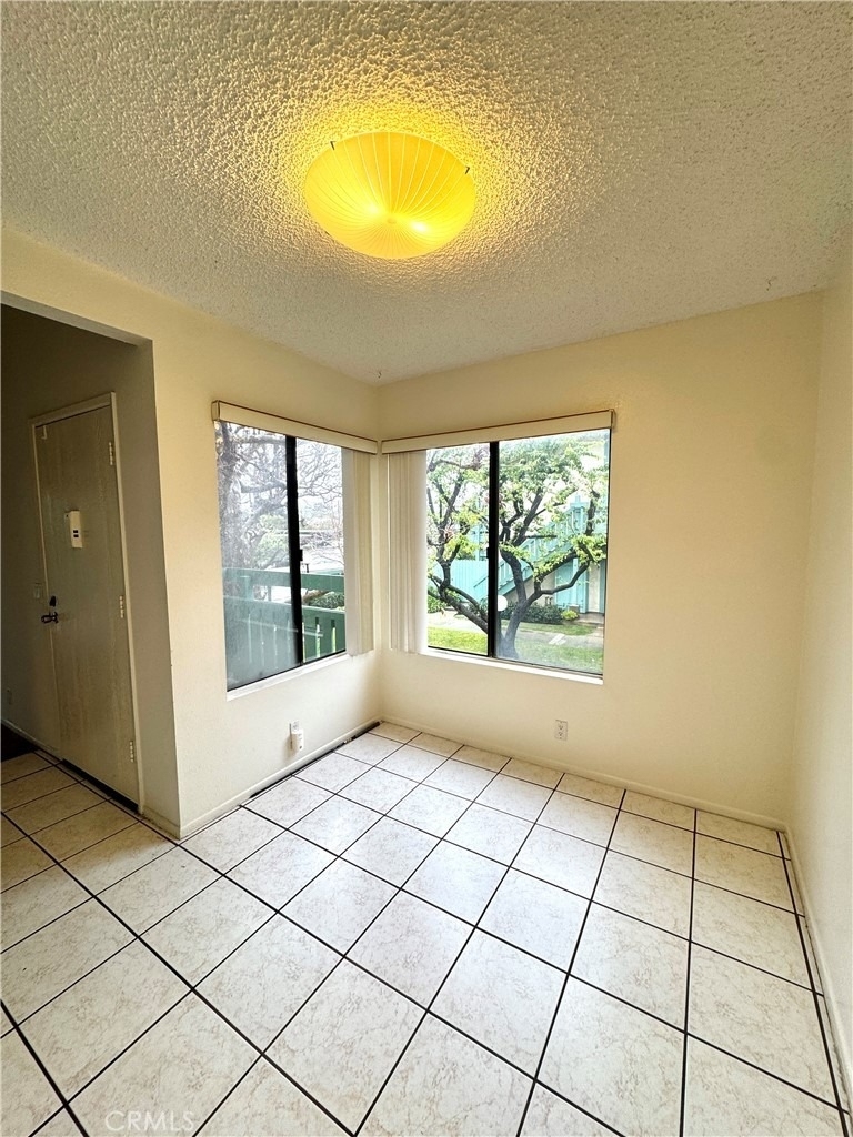 20527 S Vermont - Photo 2
