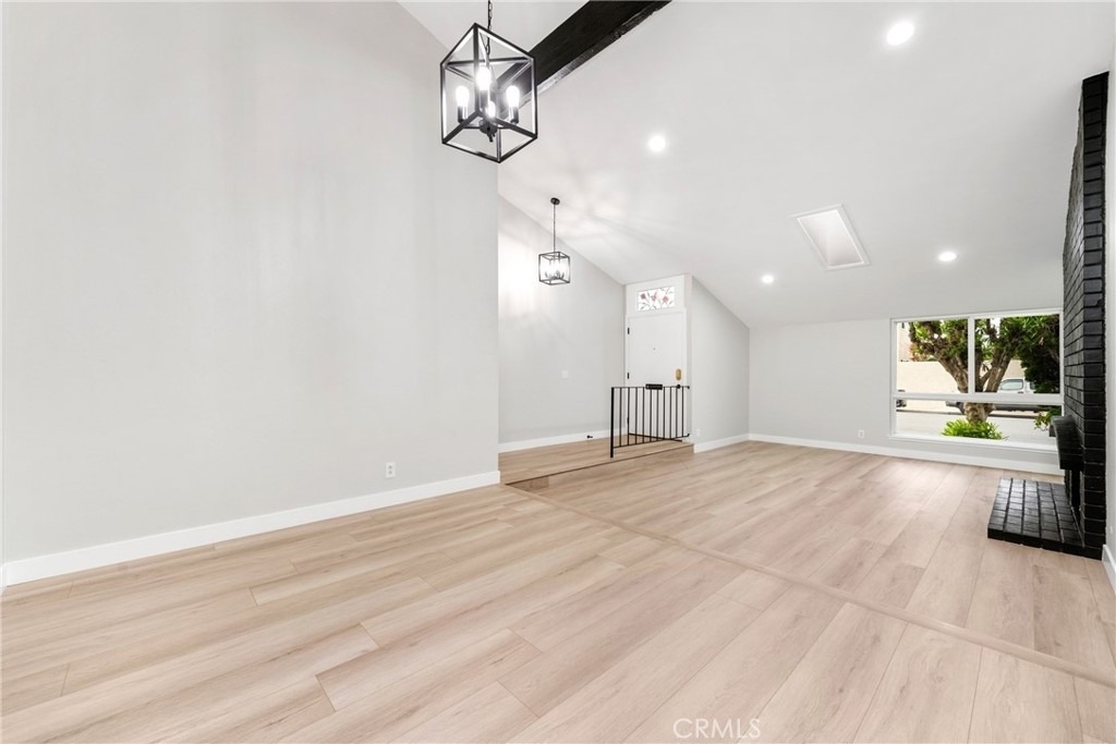 9374 Fleetwood Street - Photo 5