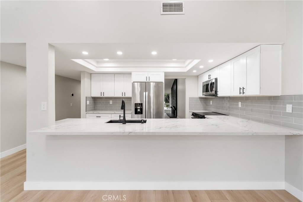9374 Fleetwood Street - Photo 8
