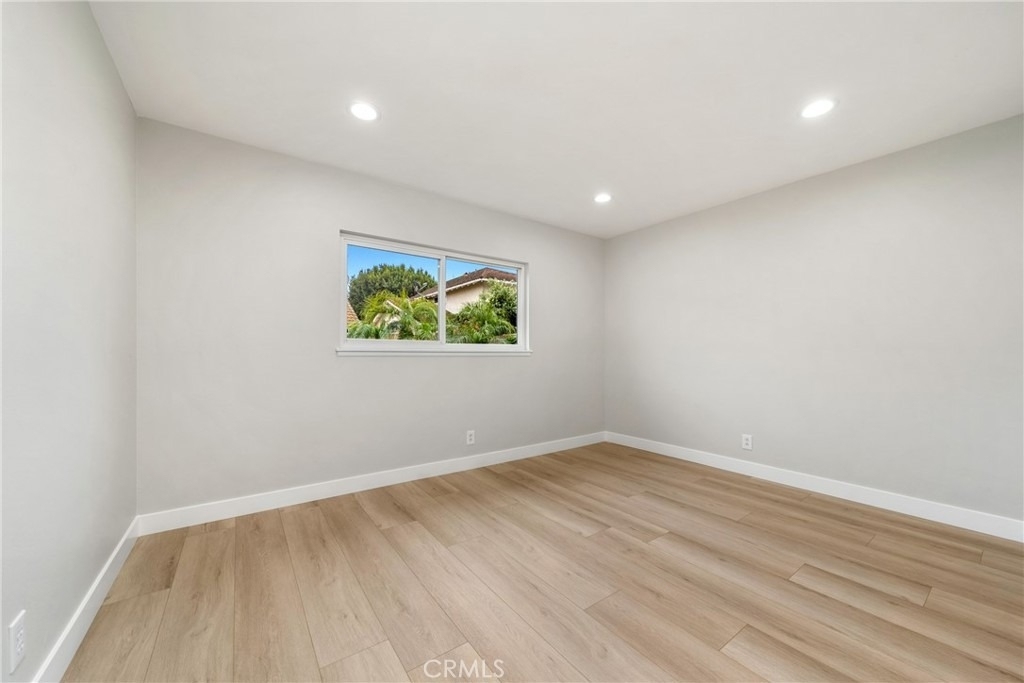 9374 Fleetwood Street - Photo 16