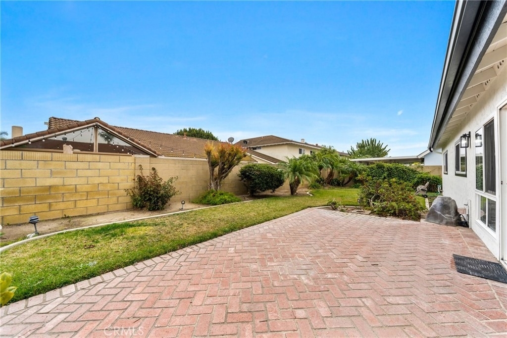9374 Fleetwood Street - Photo 11
