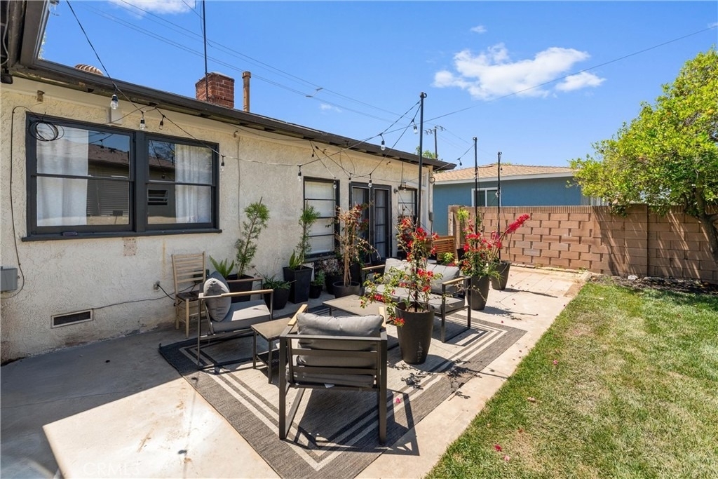 923 W Maple Avenue - Photo 19