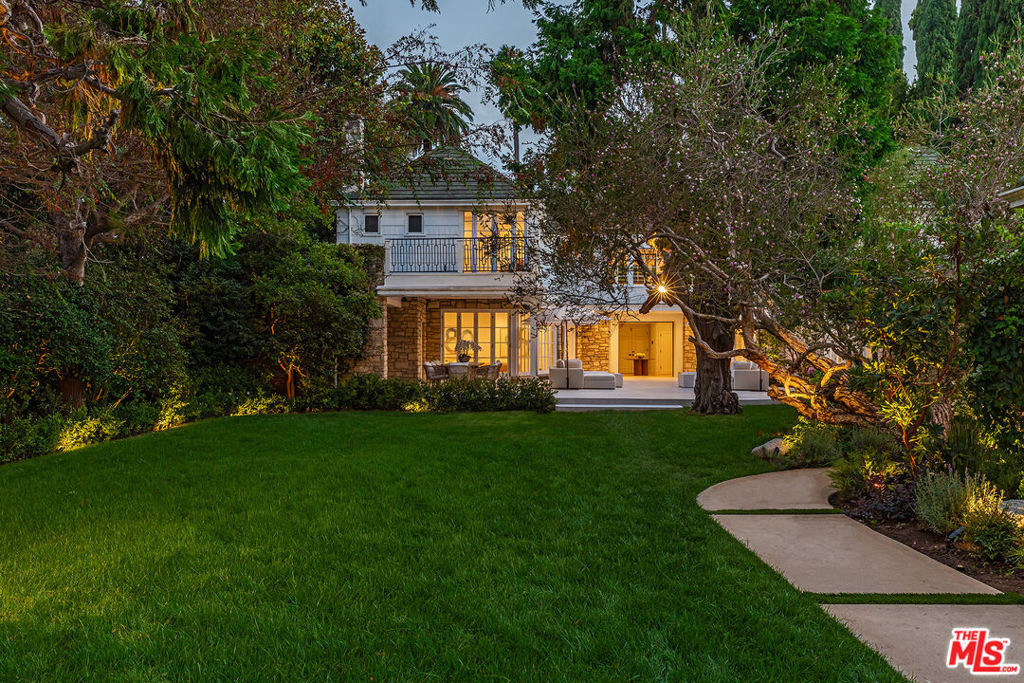 702 N Beverly Drive - Photo 54