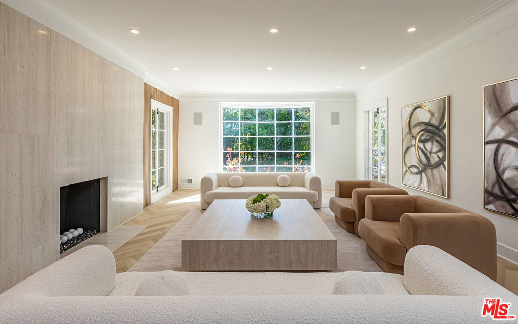 702 N Beverly Drive - Photo 6