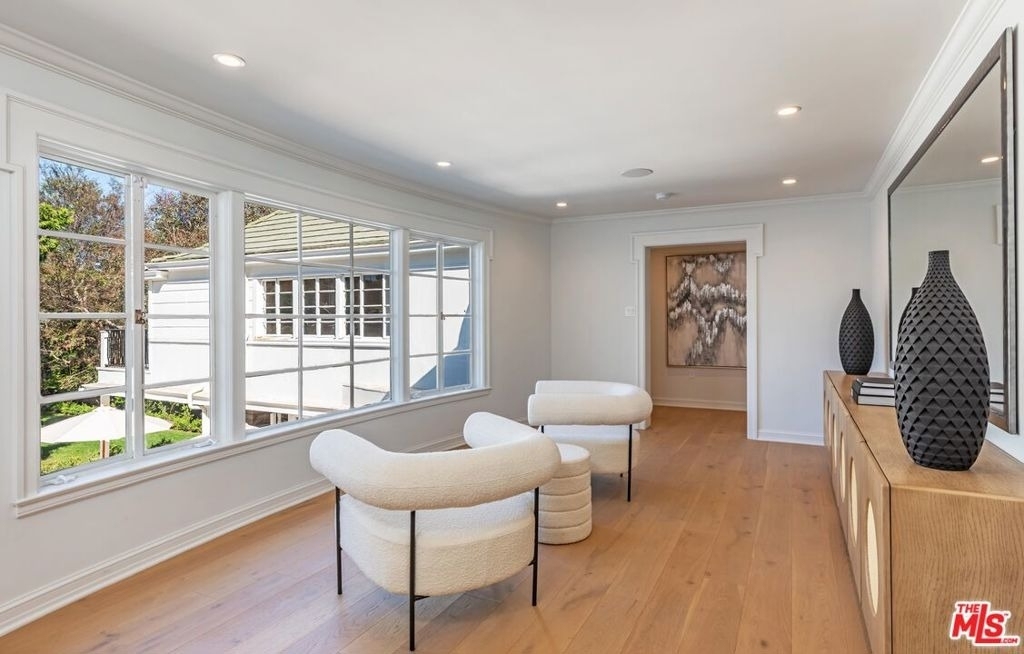 702 N Beverly Drive - Photo 23