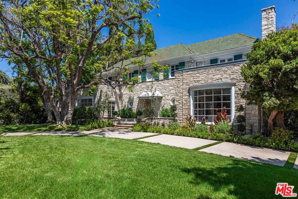 702 N Beverly Drive - Photo 57