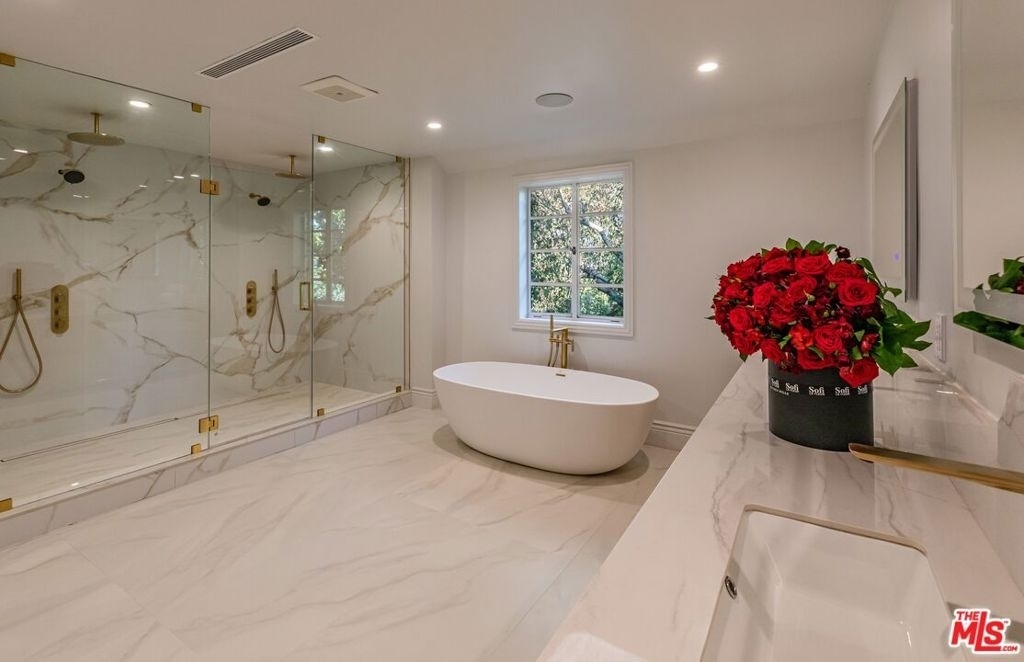 702 N Beverly Drive - Photo 28