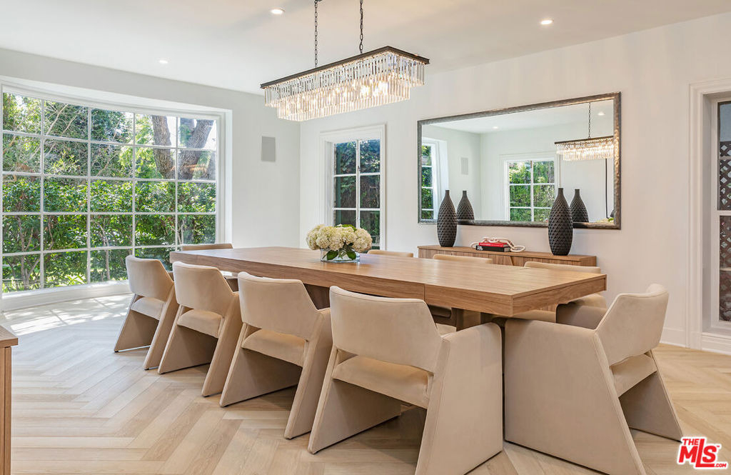 702 N Beverly Drive - Photo 8