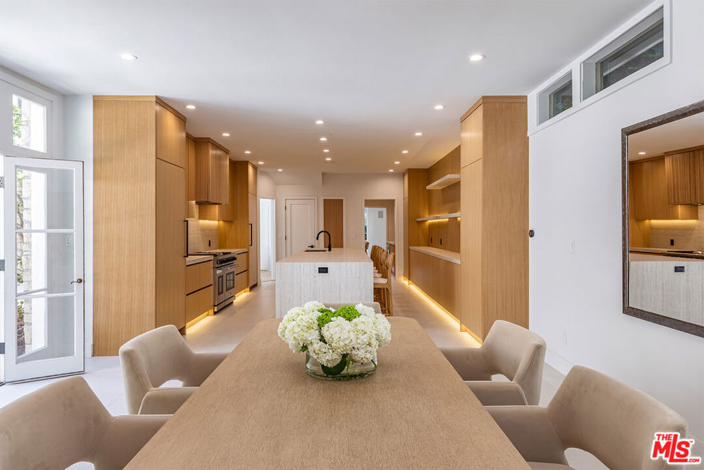 702 N Beverly Drive - Photo 14