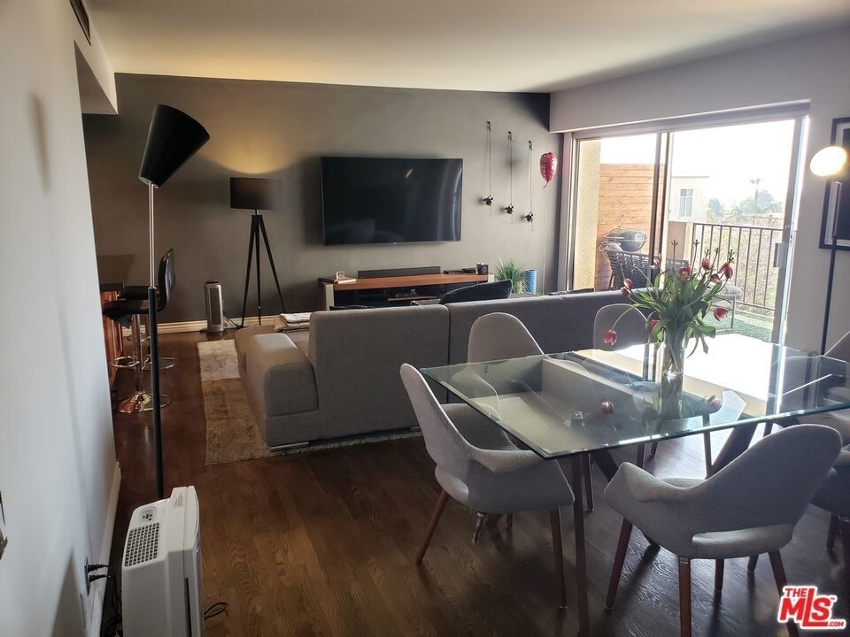 10450 Wilshire - Photo 4