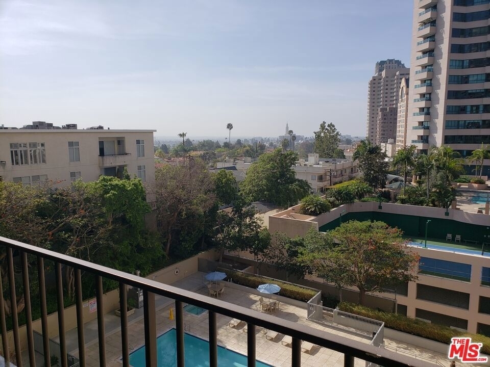 10450 Wilshire - Photo 15