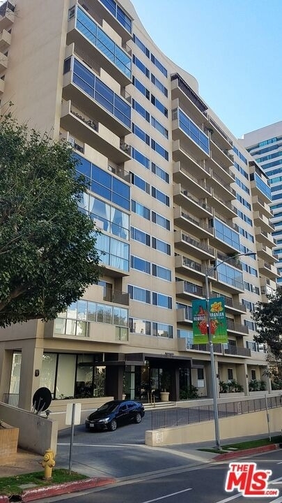 10450 Wilshire - Photo 22