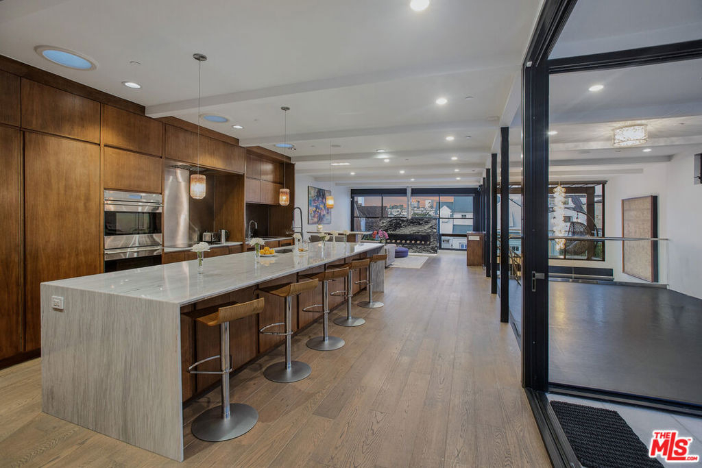 2105 E Balboa Boulevard - Photo 21
