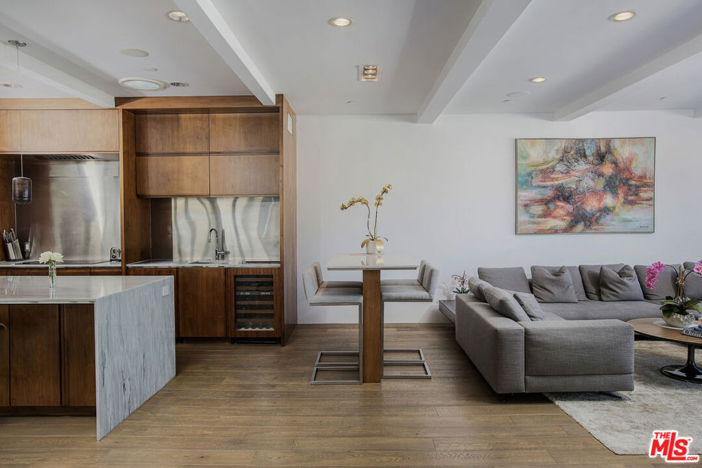 2105 E Balboa Boulevard - Photo 14