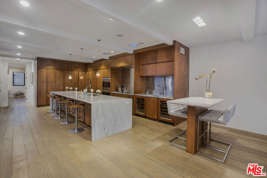 2105 E Balboa Boulevard - Photo 15